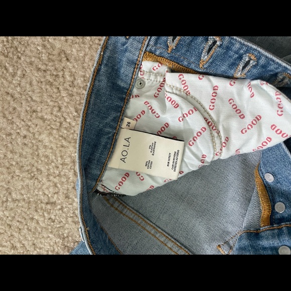 Alice and Olivia Good Exposed Button Jeans - Picture 5 of 6